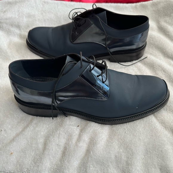 Louis Vuitton shoes used size 10 - Picture 2 of 4